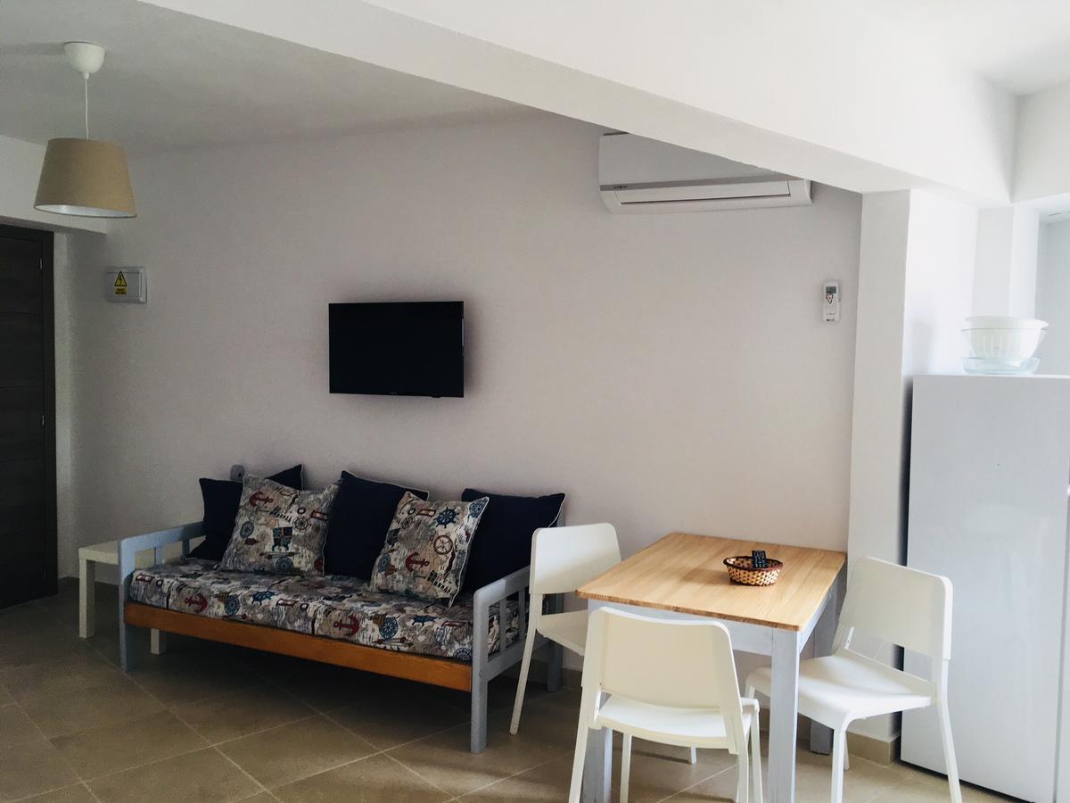 Apartamentos Calypso 푼타움브리아 외부 사진